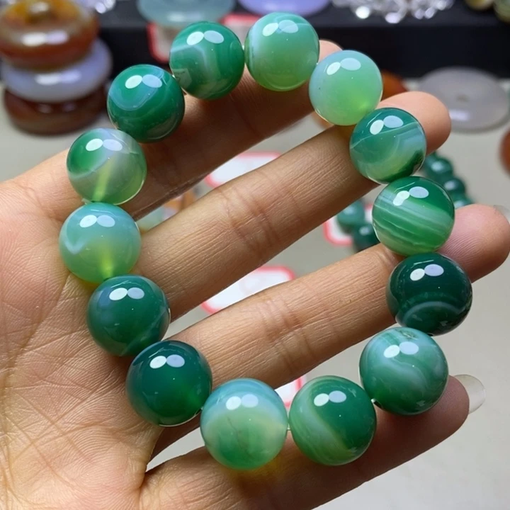 玛瑙/玉髓颈饰未镶嵌为**候