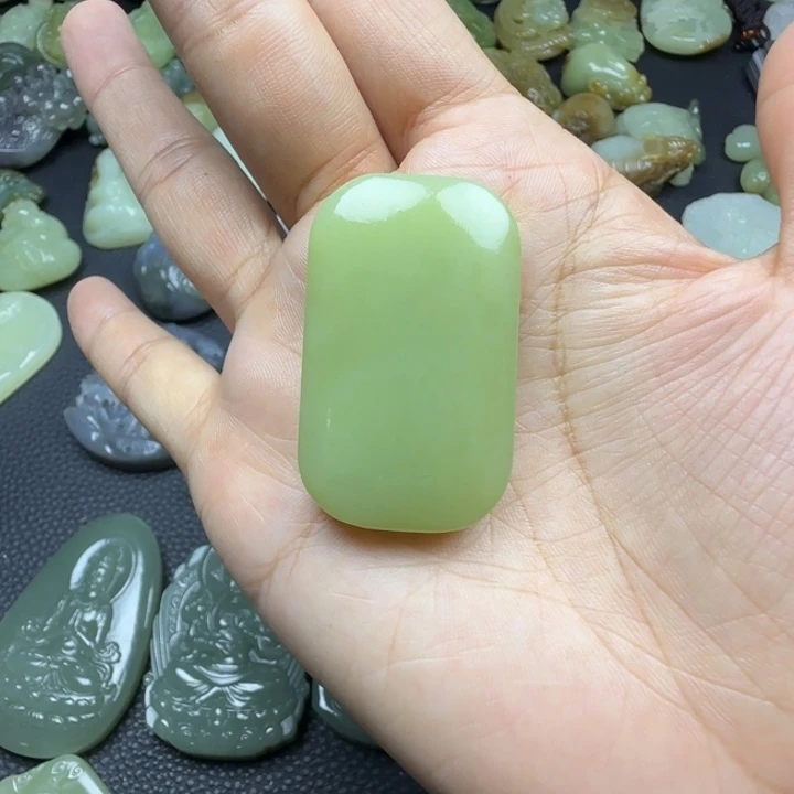 未镶嵌和田玉挂件