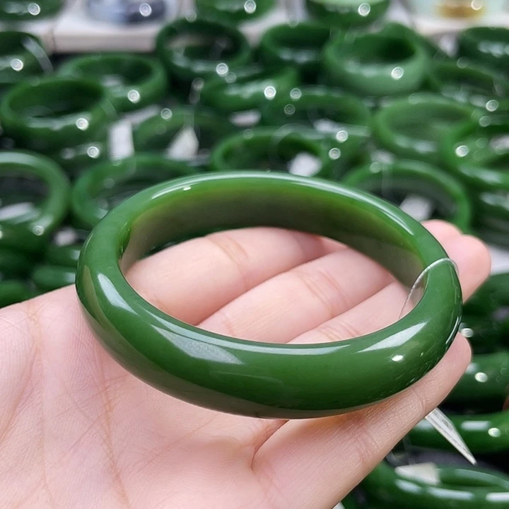 未镶嵌手镯和田玉（碧玉）