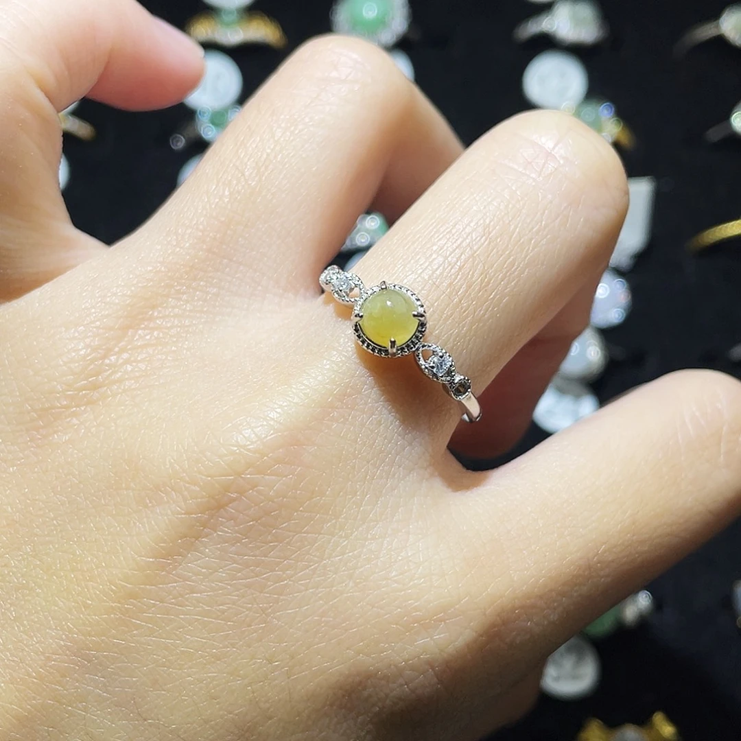 翡翠未镶嵌戒指戒指