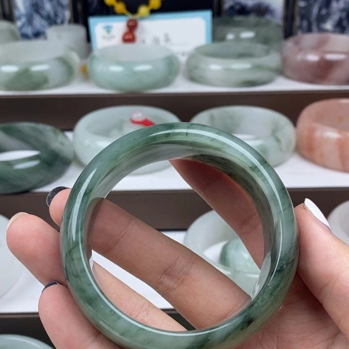 石英质玉（金丝玉）未镶嵌手镯
