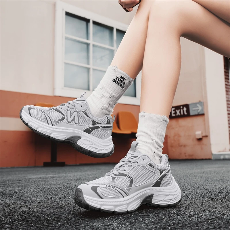 新百伦/NEW BOLUNE新款女士老爹鞋旅游鞋MBL5800