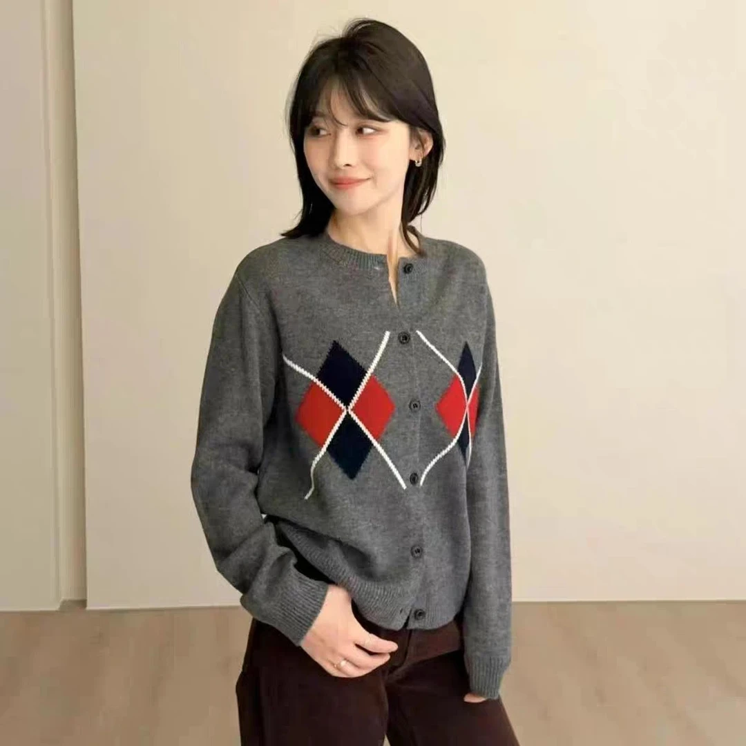 春季女款2025年新款春装女士开衫毛衣女针织外套高级感菱形上衣