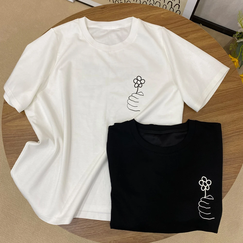 微胖MM前后印花设计感百搭时尚宽松圆领手握小花T 6023