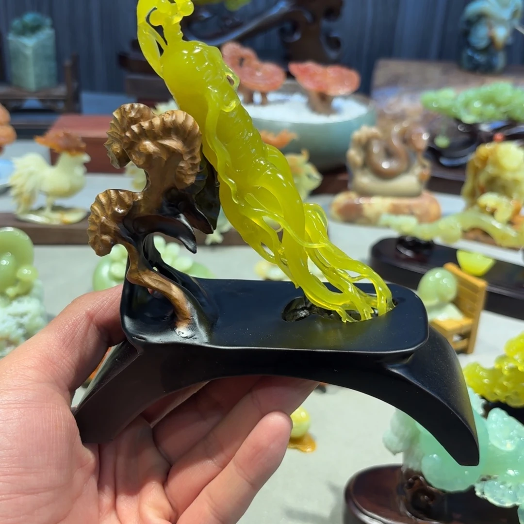 昆***玉蛇纹石玉未镶嵌珠宝奇石