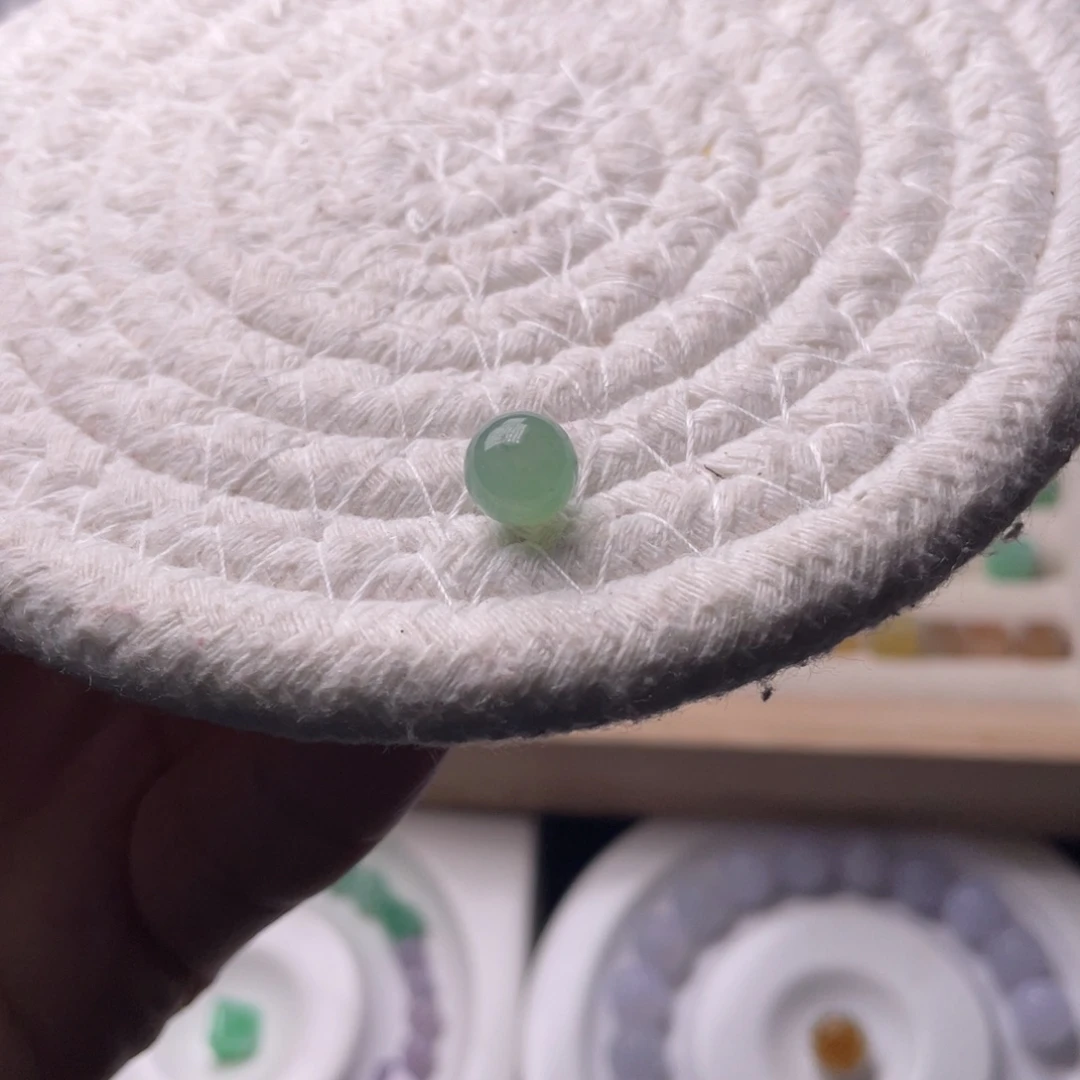 未镶嵌手链翡翠卡8绿珠