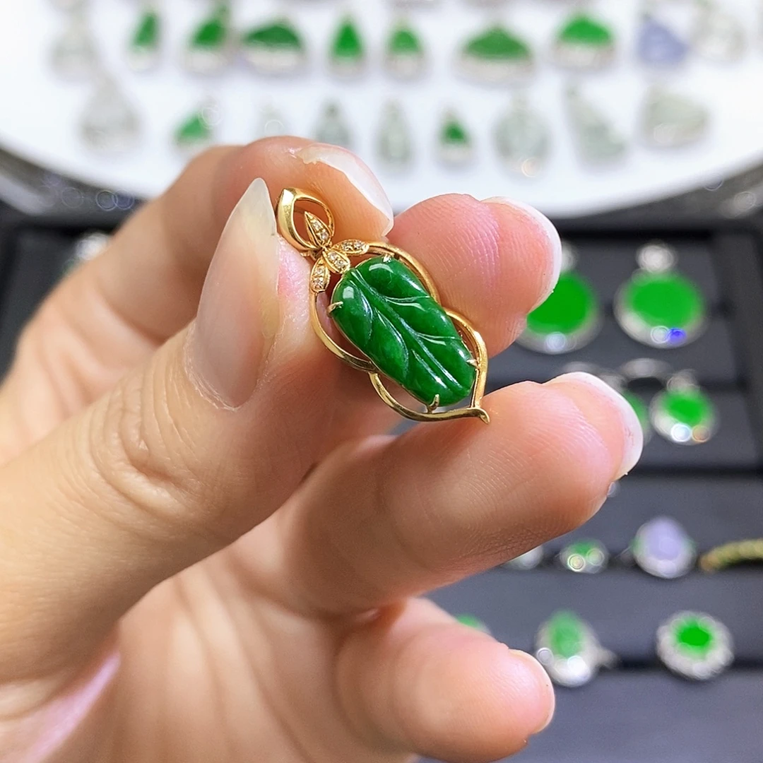 翡翠18K金镶嵌吊坠(不含链)