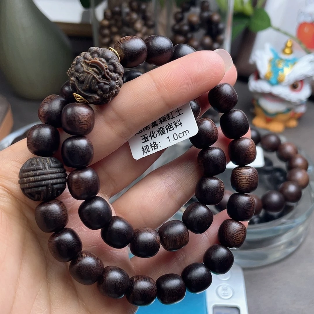 沉香手串富森红土老料
