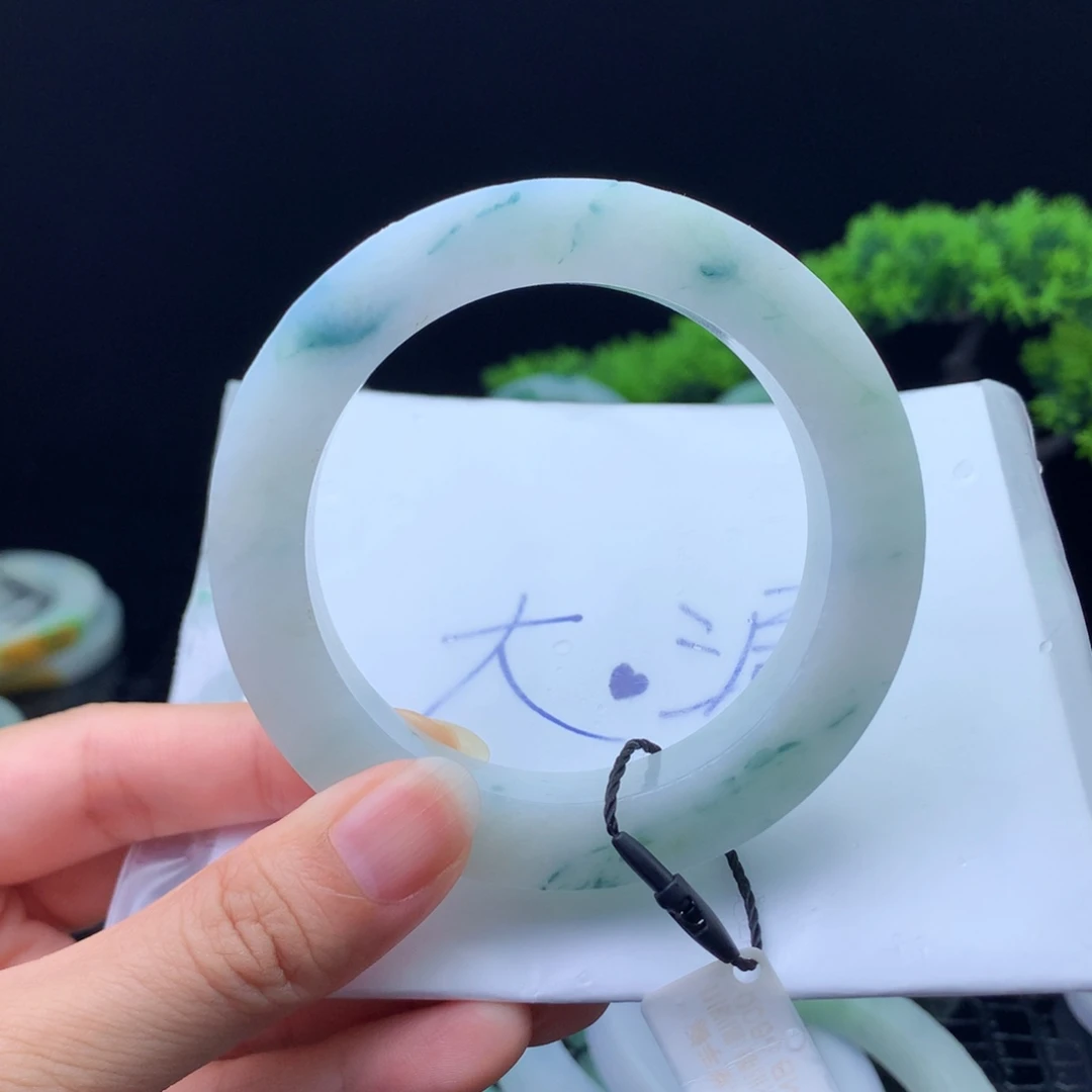 未镶嵌纯天然A货翡翠定制翡翠