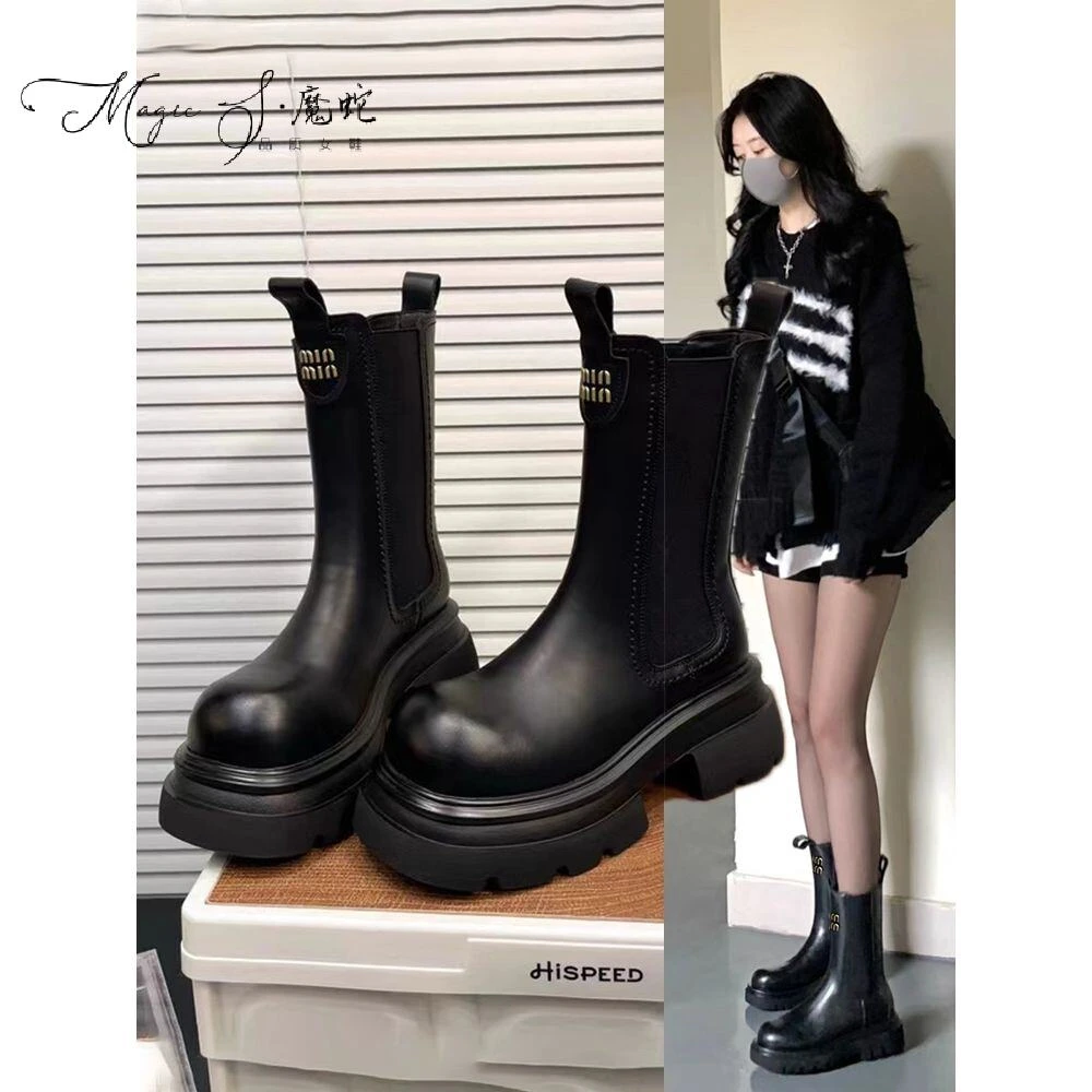 〖设计师〗香港百搭烟筒靴女春秋新款显瘦中筒靴厚底增高套筒马丁靴