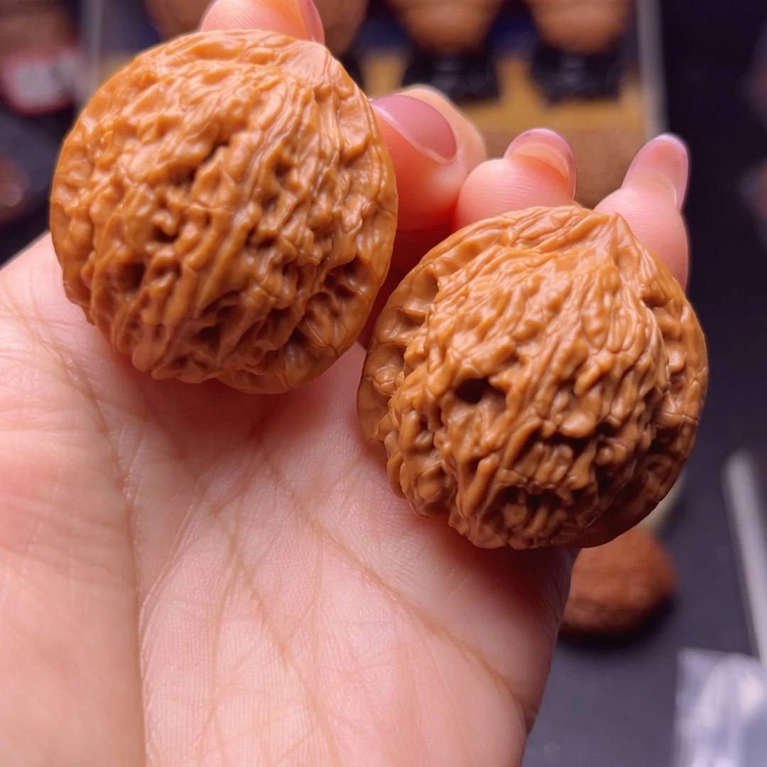 文玩核桃吊坠芙蓉狮子头