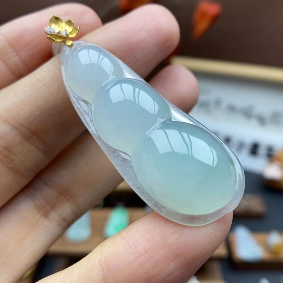 【闪购商品】颈饰18K金镶嵌翡翠29