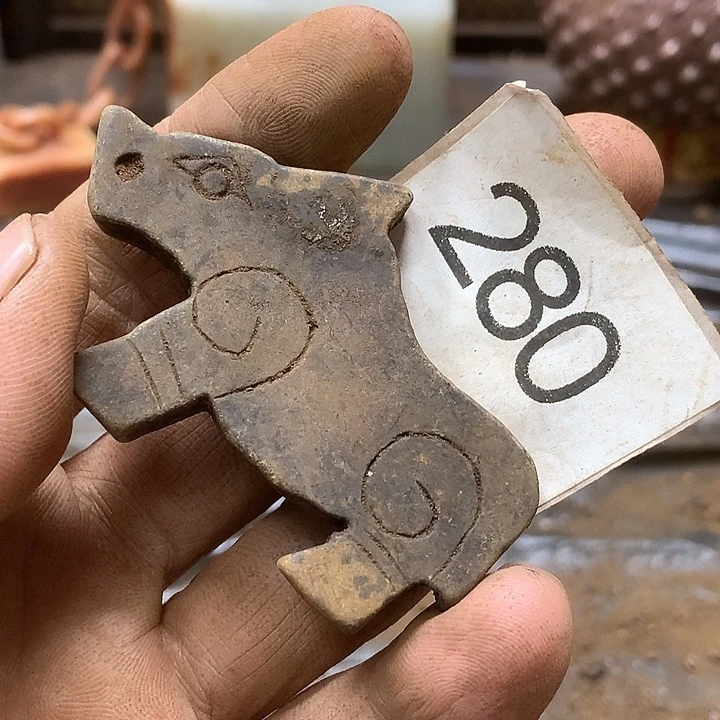 未镶嵌和田玉挂件