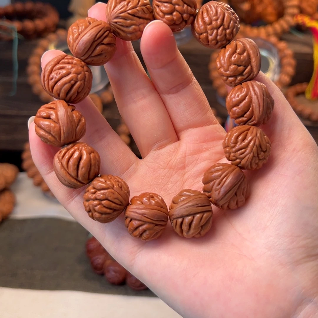 【闪购商品】桃核吊坠20尺寸豹子头