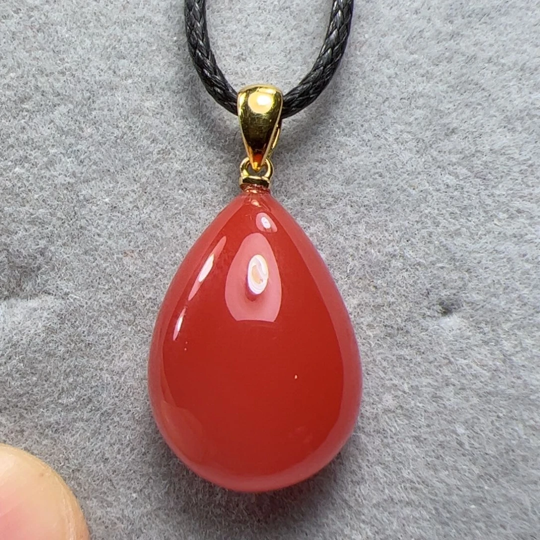 南红玛瑙吊坠18K金镶嵌1**8