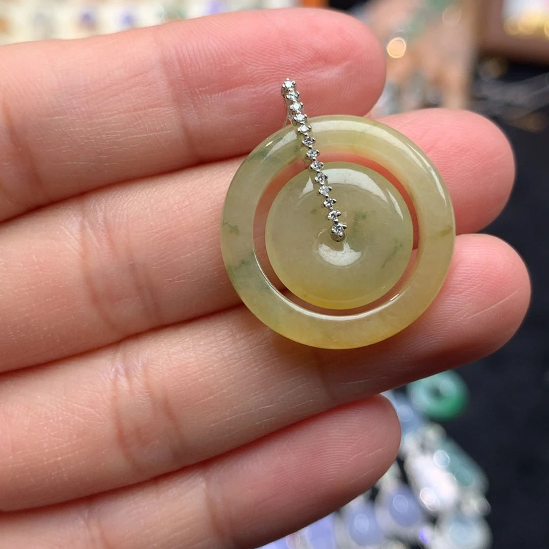 吊坠(不含链)18K金镶嵌翡翠