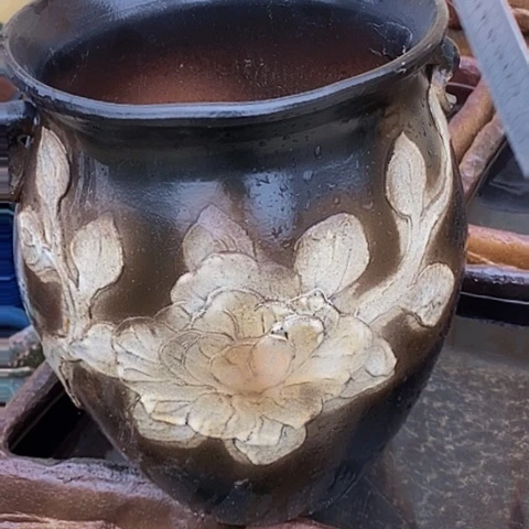 紫砂花盆口25高度30瑕疵