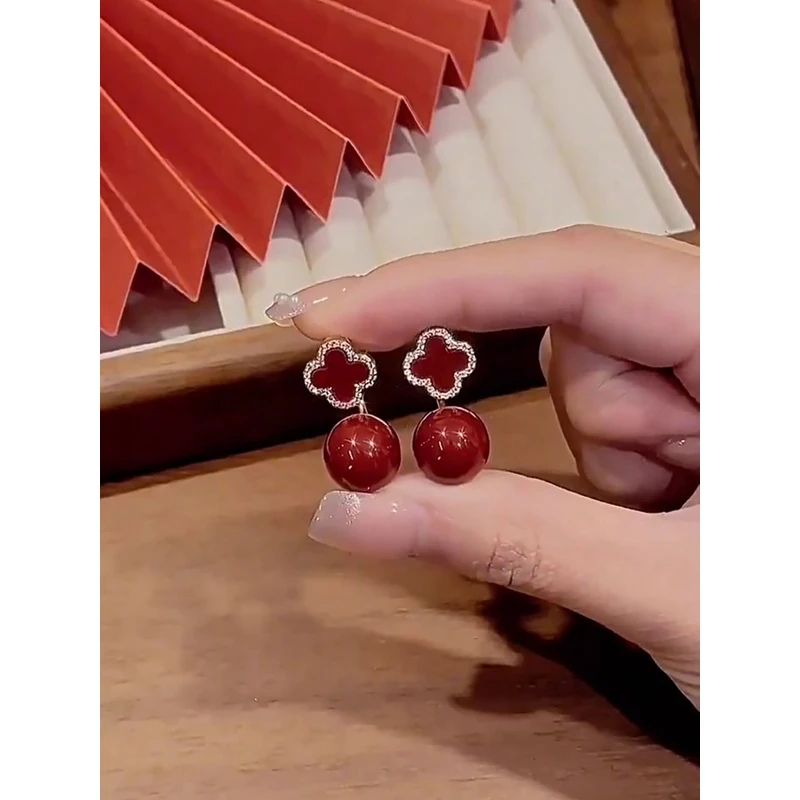 铜合金耳饰 安哥拉红圆球耳环LY0515