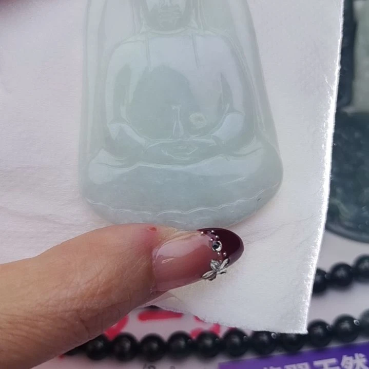 翡翠颈饰未镶嵌天然的A货翡翠多样性发货