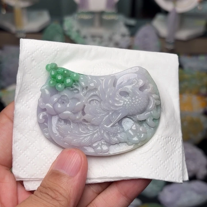 翡翠未镶嵌颈饰吊坠