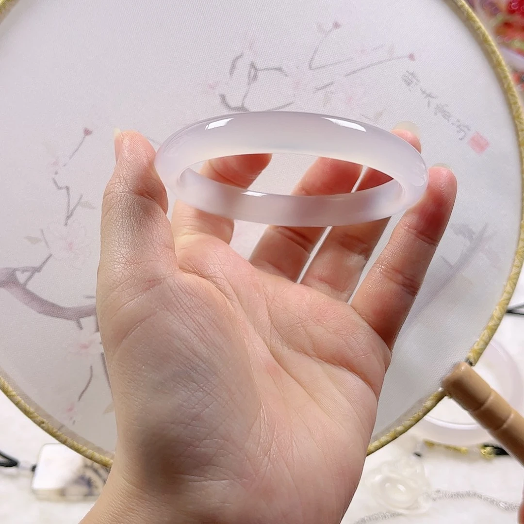 玛瑙/玉髓手镯未镶嵌无***女