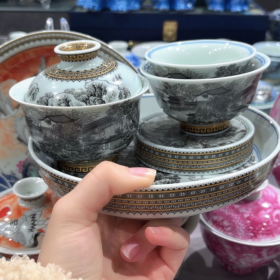 瓷片景德镇瓷器精品陈列