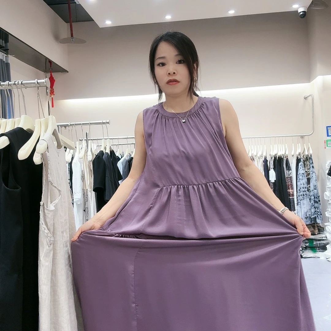 素宇连衣裙搭配示范