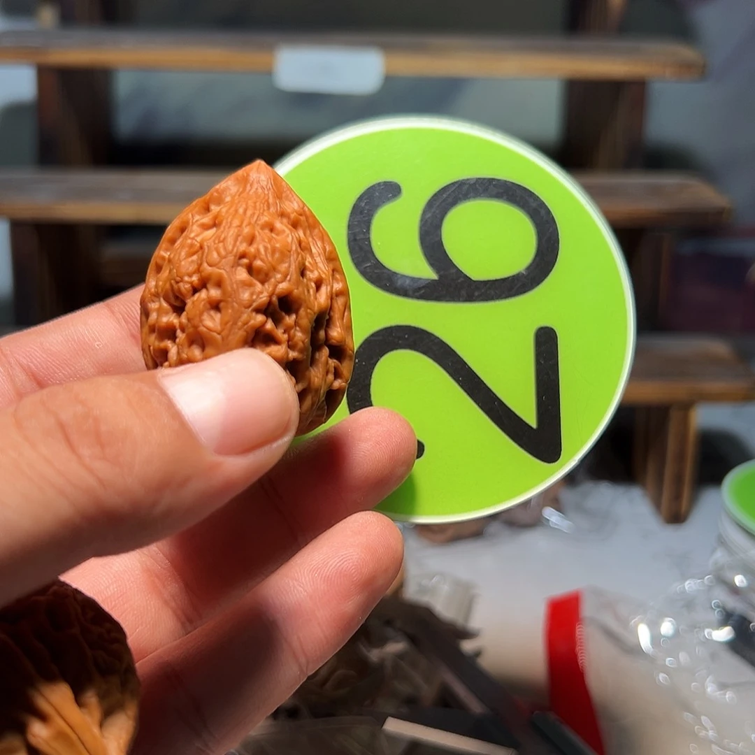 唔***车文玩核桃，绿色26号
