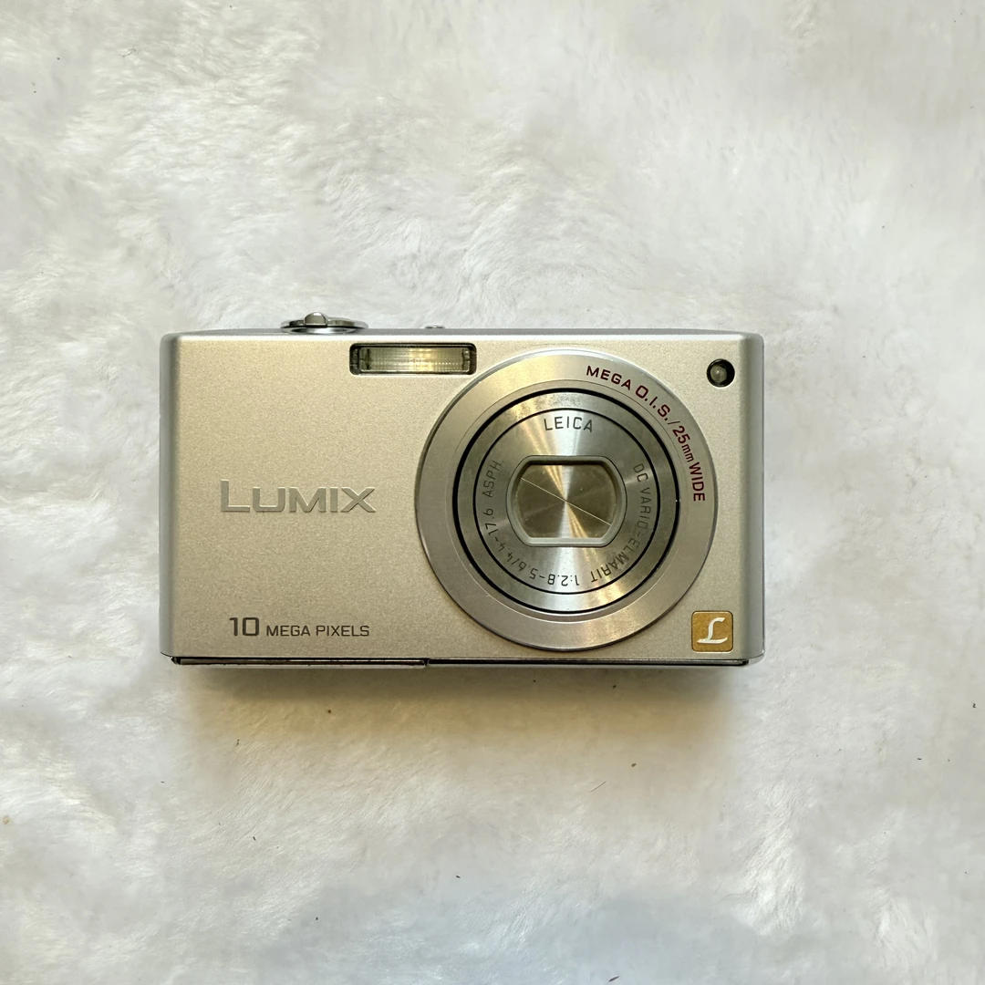 99新 Panasonic/松下 FX35 1000万像素4倍光变出片清透自然