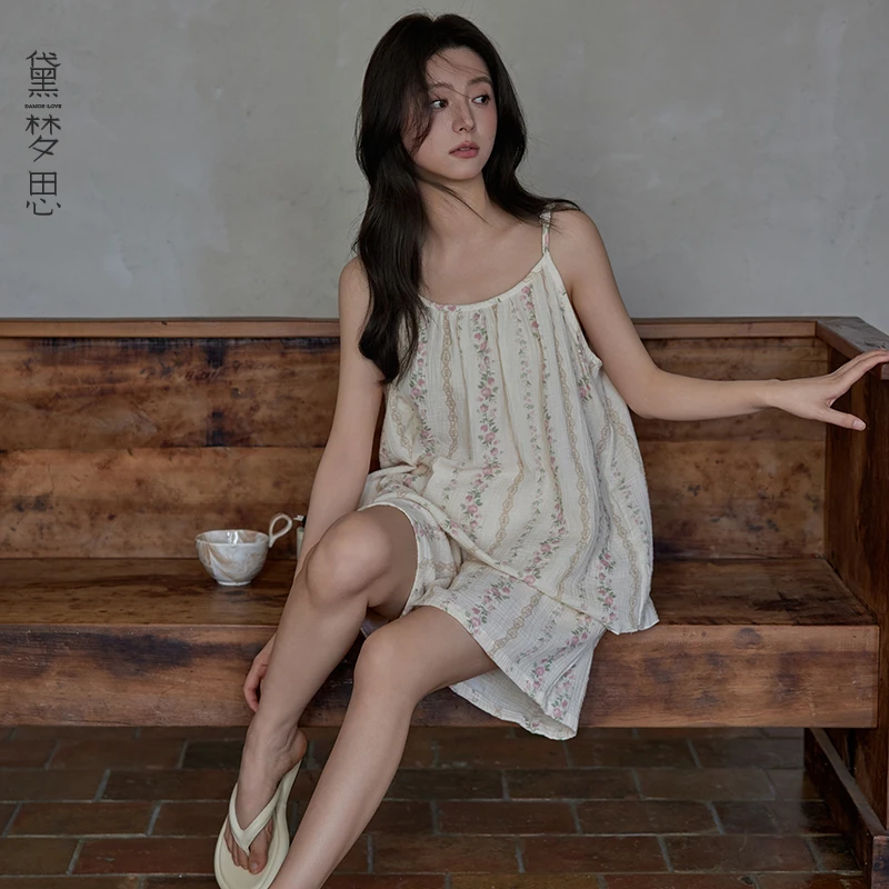 黛梦思2025新款吊带睡衣女夏季纯棉短裤家居服甜美碎花田园风套装