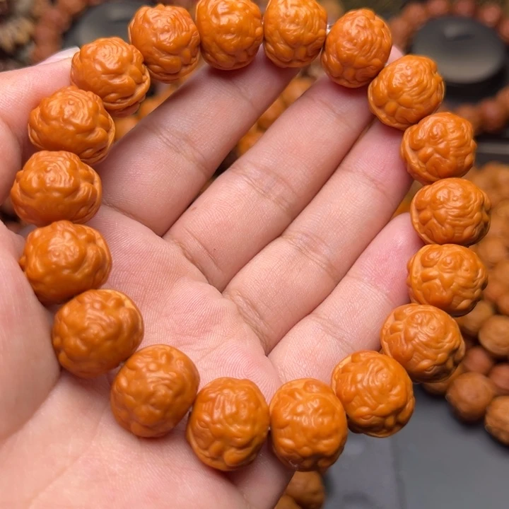 吊坠猴头核桃1.5尺寸18颗蟾王