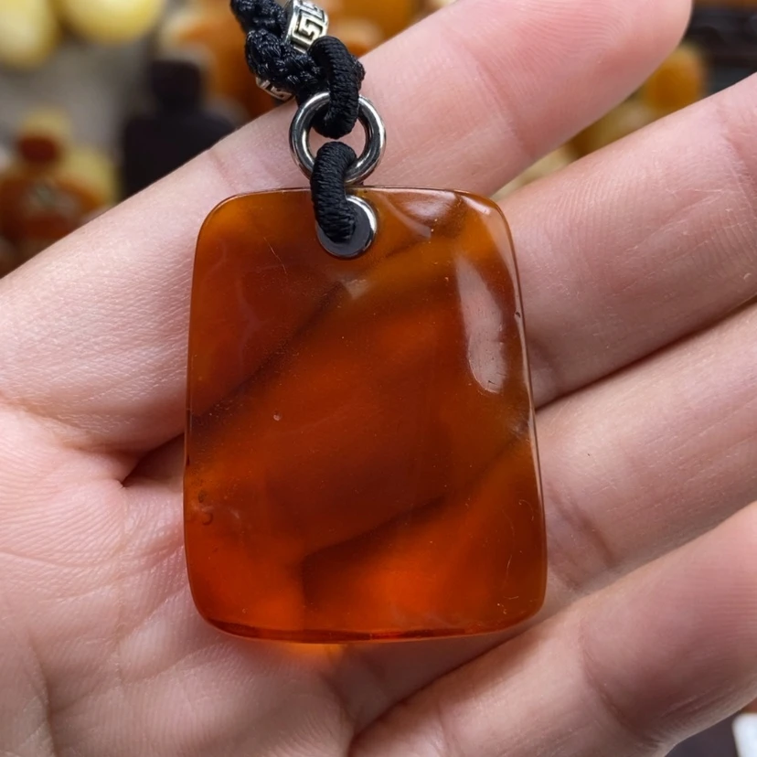 【闪购商品】琥珀颈饰未镶嵌