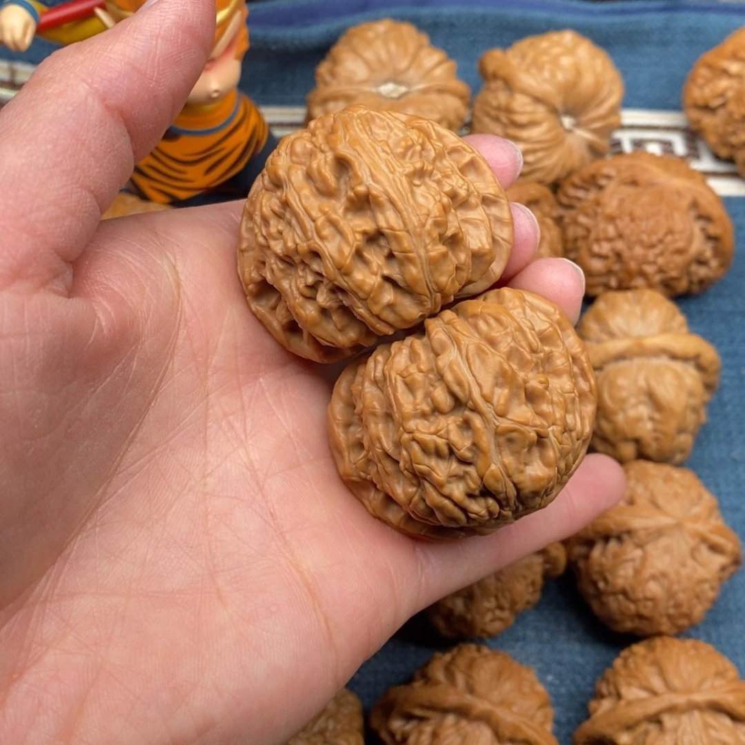 文玩核桃把件宝*44球白