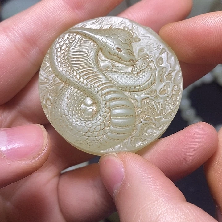 和田玉（糖玉）未镶嵌颈饰