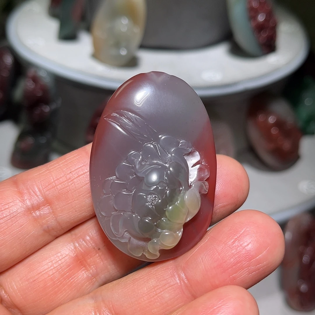 玛瑙/玉髓未镶嵌颈饰花开富贵