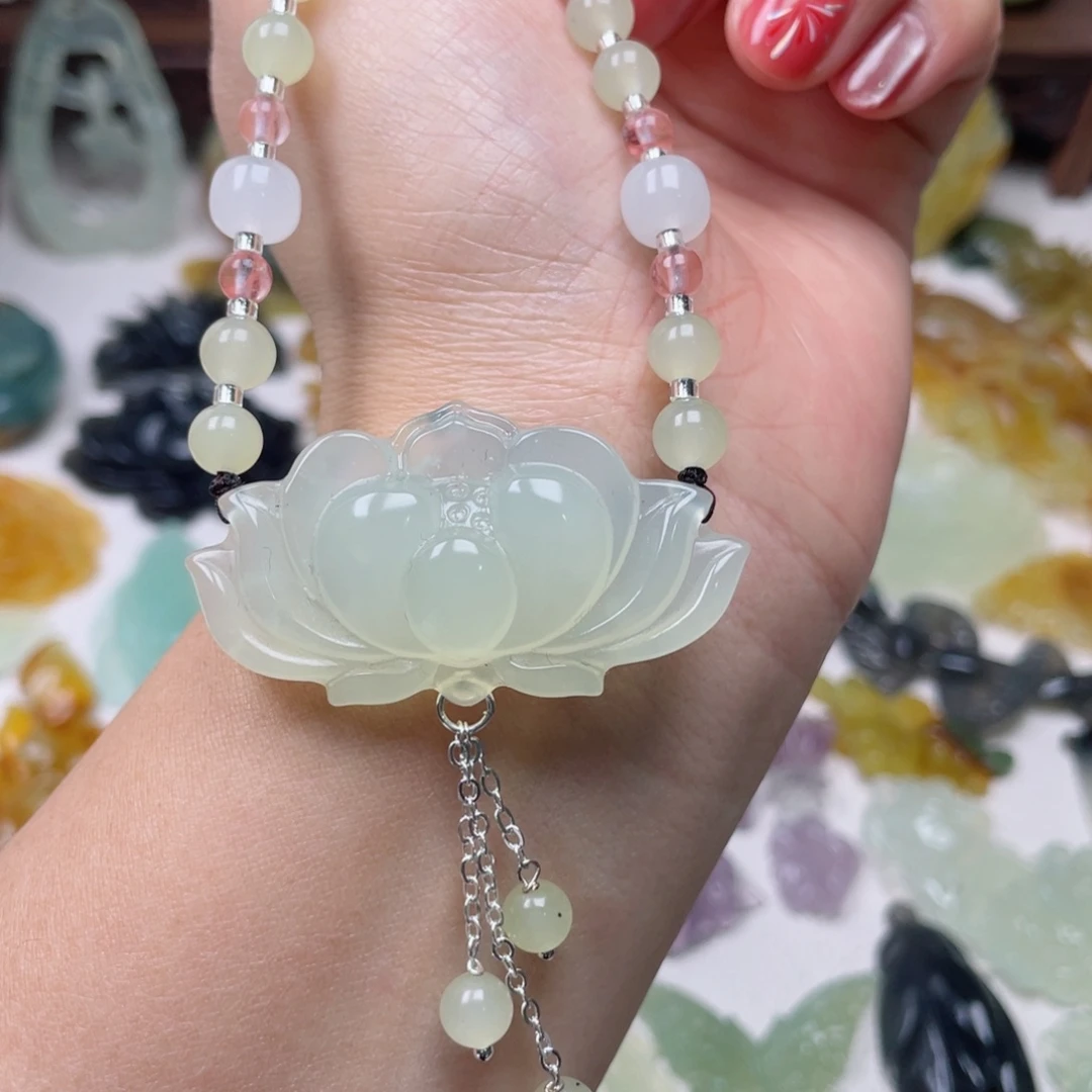 蛇纹石玉颈饰未镶嵌