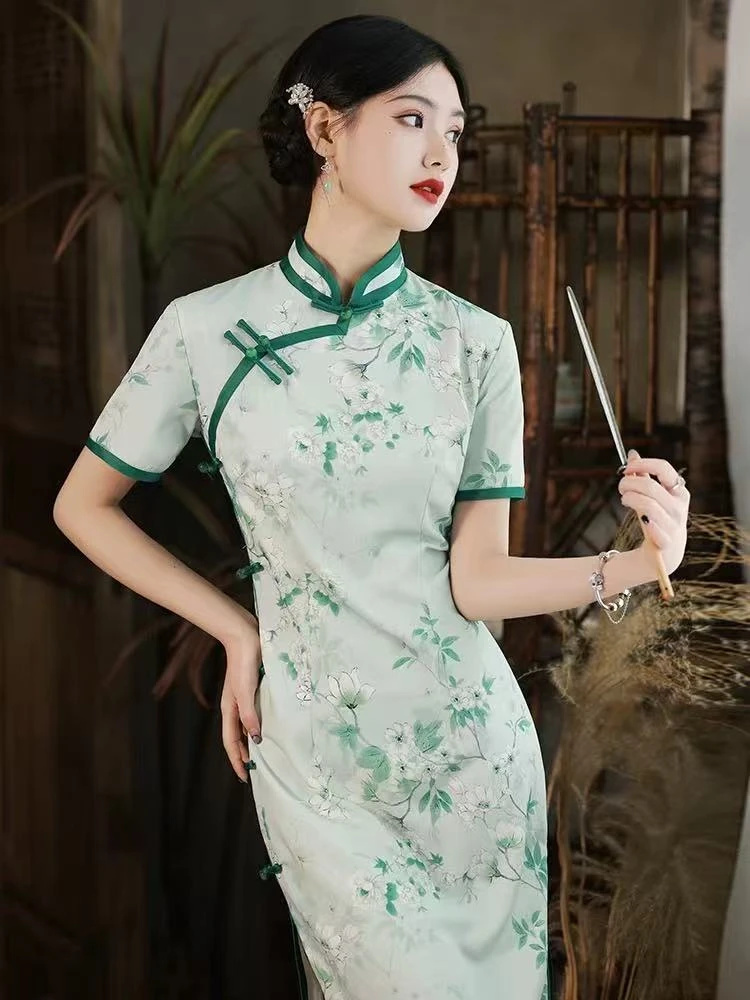 0605  绿色  白花   绿边  小清新  绿珠珠扣  旗袍
