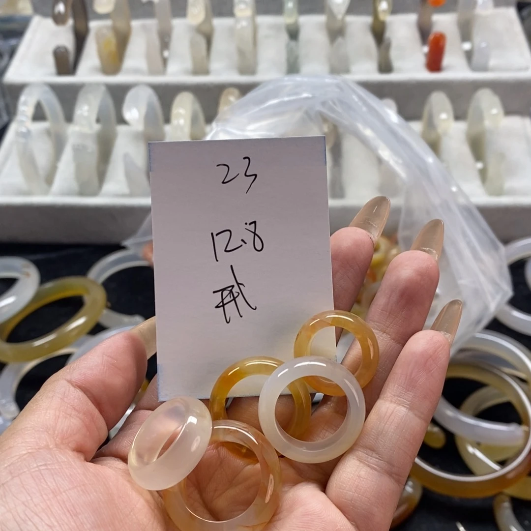 手镯玛瑙/玉髓未镶嵌23