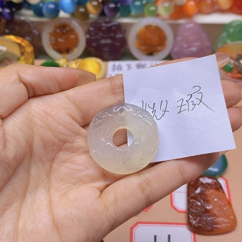 【闪购商品】玛瑙/玉髓颈饰未镶嵌佳**?