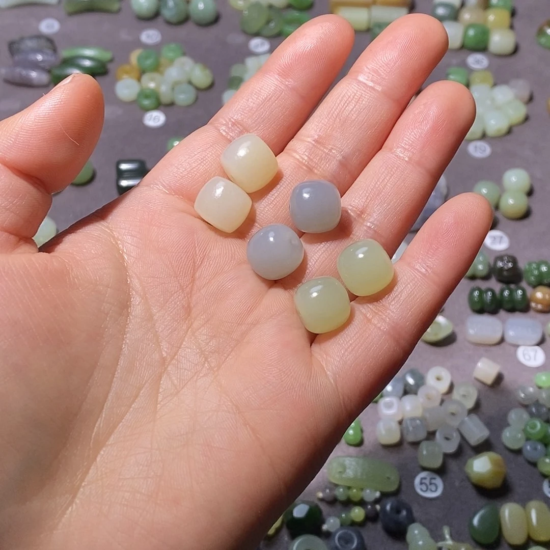 和田玉颈饰未镶嵌心**波