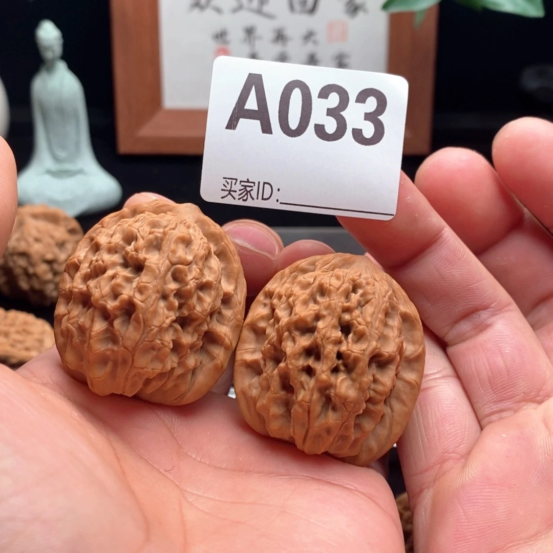 文玩核桃吊坠马老四38
