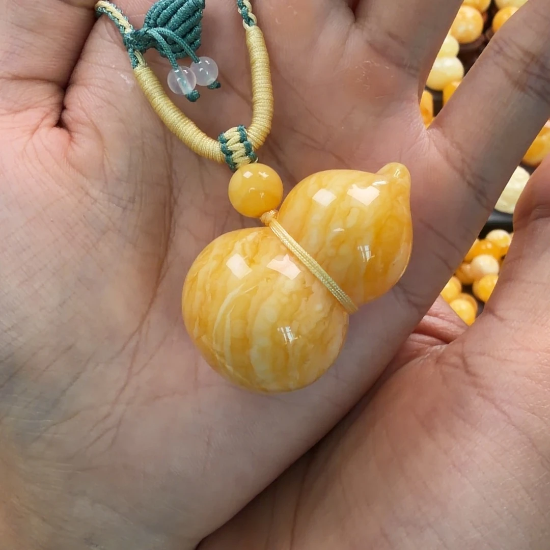 琥珀未镶嵌珠宝奇石17g