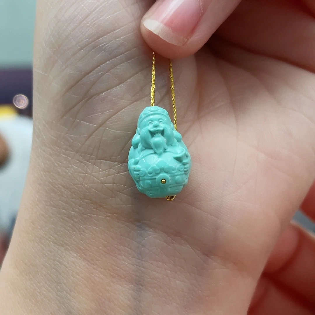 绿松石颈饰未镶嵌