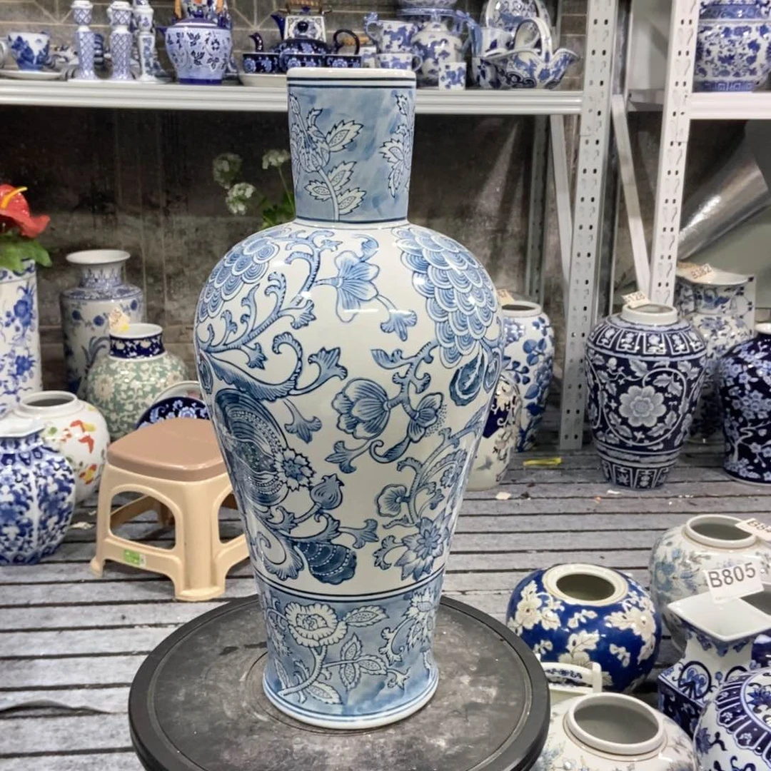 摆件花瓶手绘釉下彩