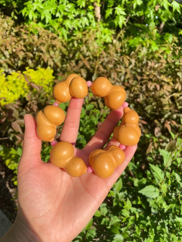 6颗籽金蝉手串（微瑕疵，介意勿拍）
