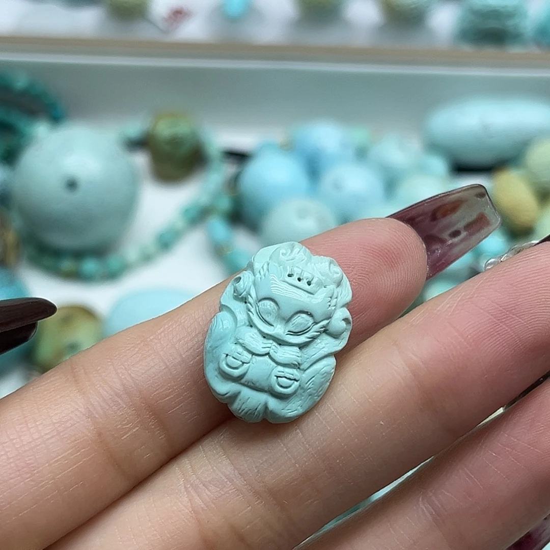 绿松石未镶嵌珠宝奇石