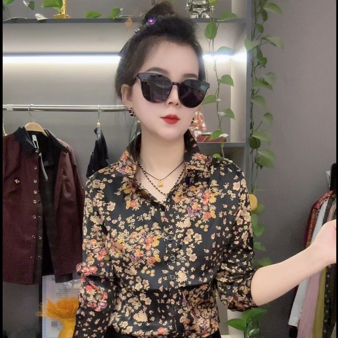 K5056新款时尚经典花衬衫