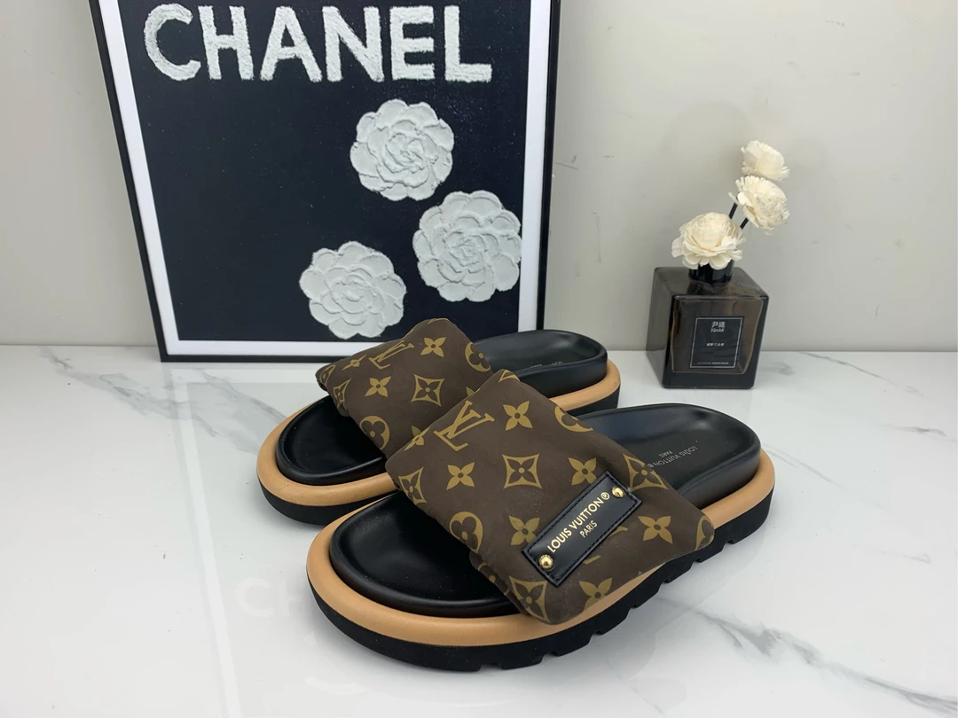 99新 LouisVuitton/路易威登 老花魔术贴拖鞋 35码原盒 /jm00559