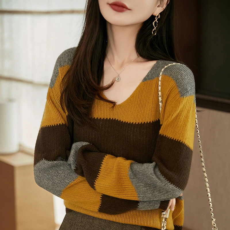 条纹慵懒风~美拉德色系秋感新款V领长袖针织衫宽松撞色精纺羊毛衫