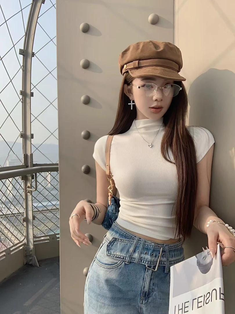 DS【进阶韩女】韩漫身材的密码get H金体感Y绒合体半高领上衣